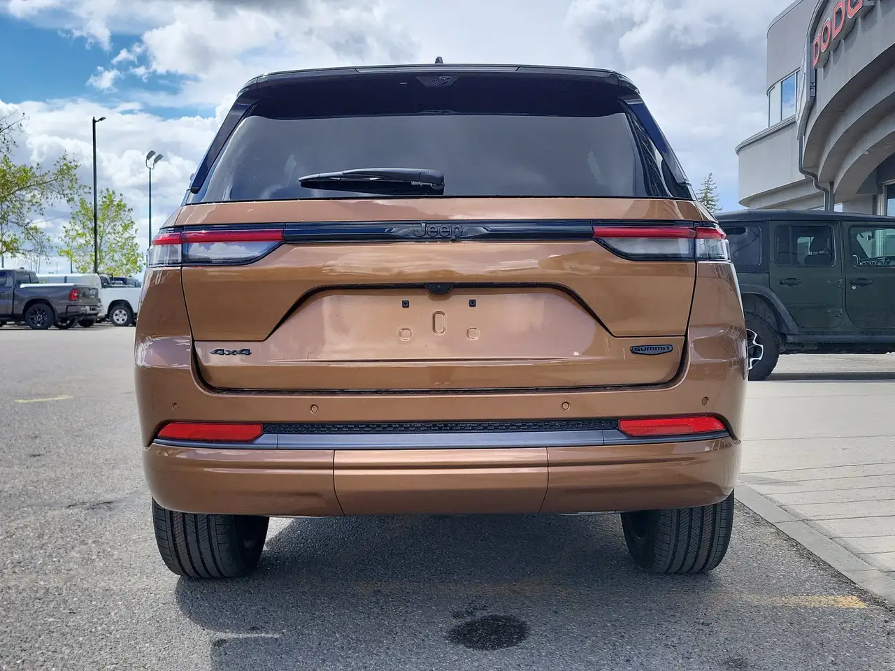 Jeep Grand Cherokee photo Jeep Grand Cherokee