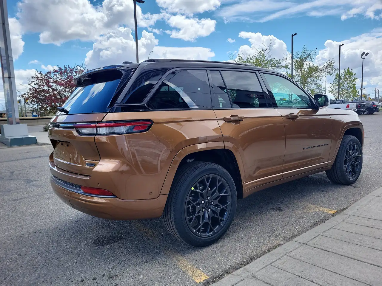 Jeep Grand Cherokee photo Jeep Grand Cherokee