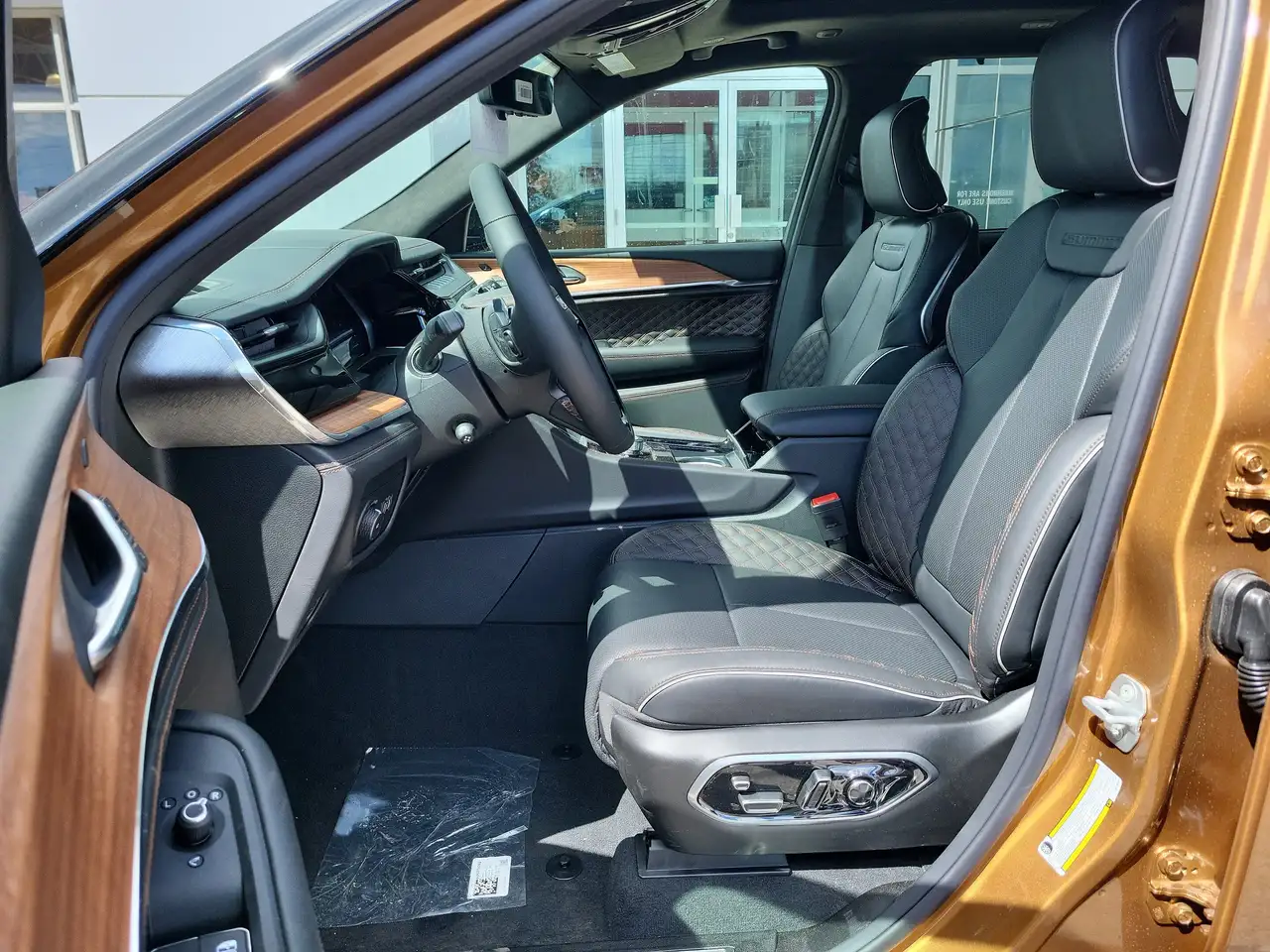 Jeep Grand Cherokee photo Jeep Grand Cherokee