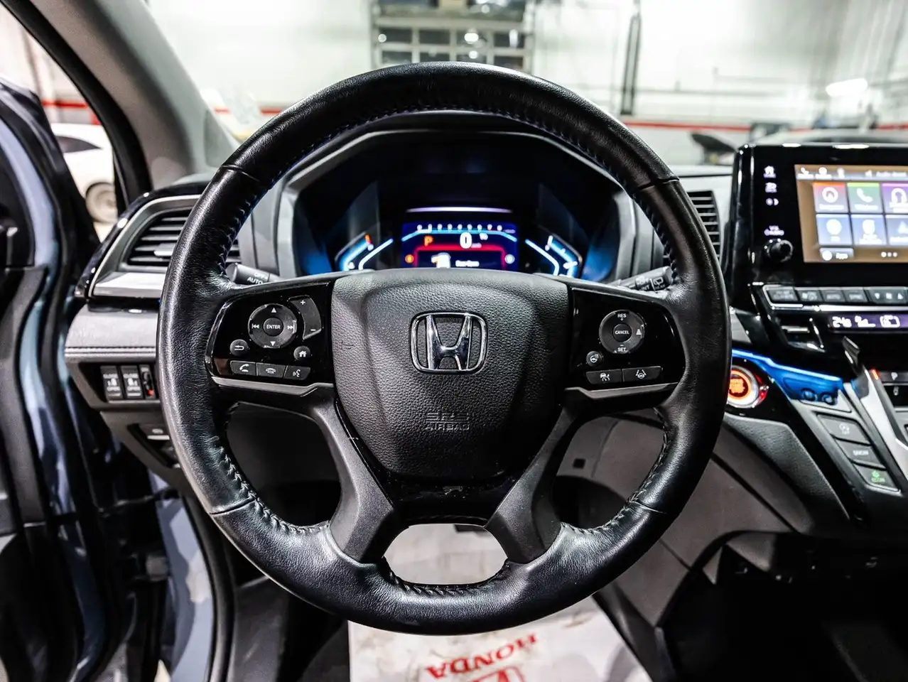 Honda Odyssey снимка Honda Odyssey