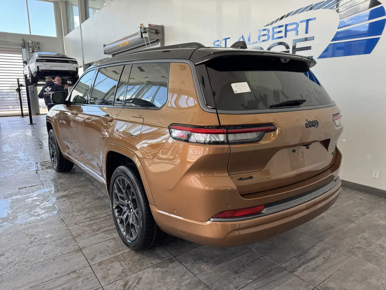 Jeep Grand Cherokee снимка Jeep Grand Cherokee