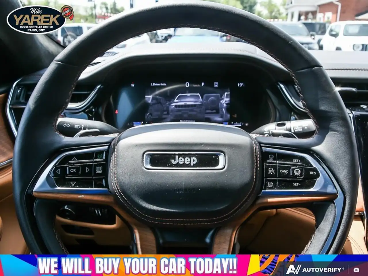 Jeep Grand Cherokee снимка Jeep Grand Cherokee