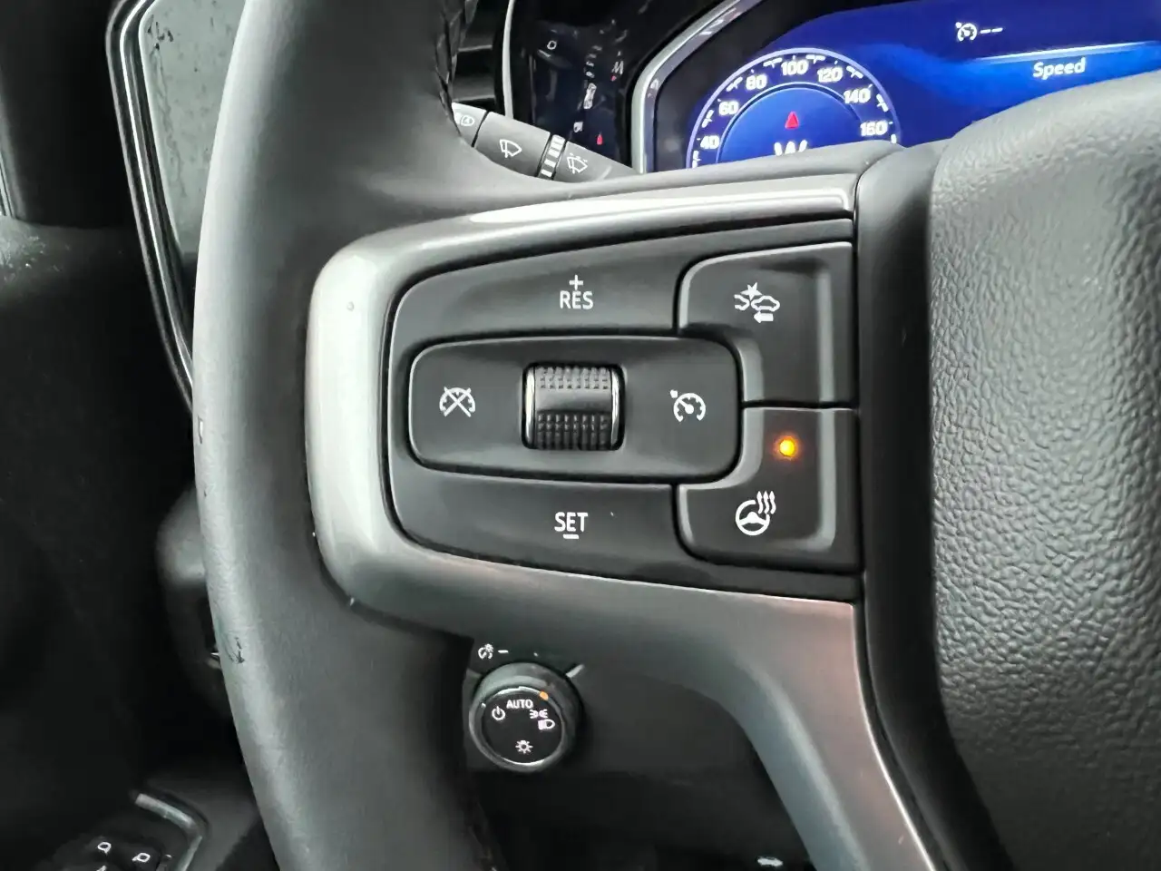 Chevrolet Silverado 1500 снимка Chevrolet Silverado 1500