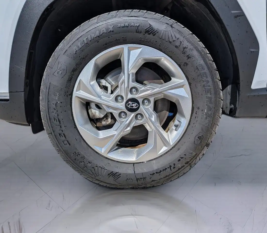 Hyundai TUCSON снимка Hyundai TUCSON