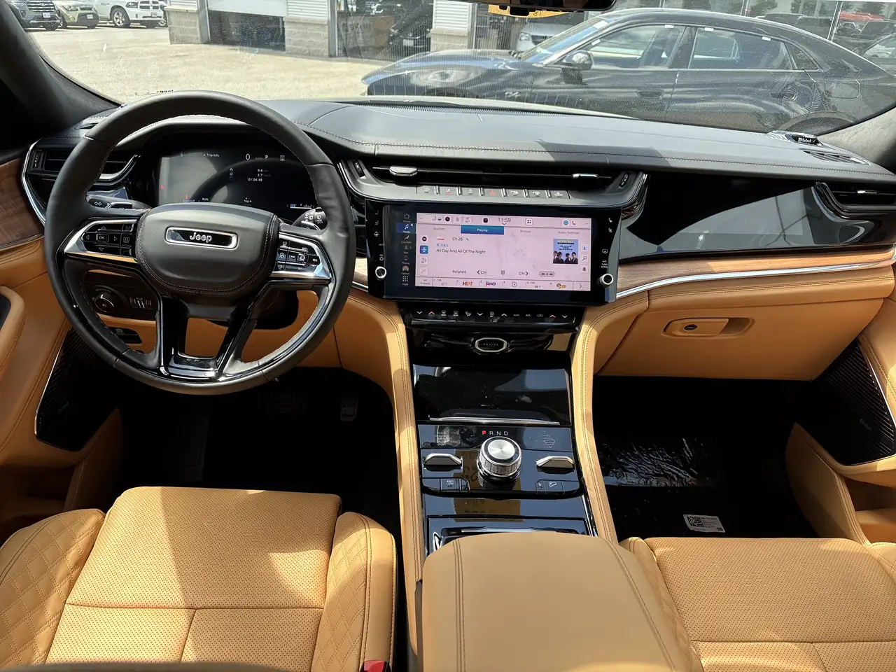 Jeep Grand Cherokee снимка Jeep Grand Cherokee