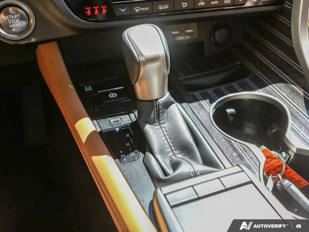 Lexus RX снимка Lexus RX