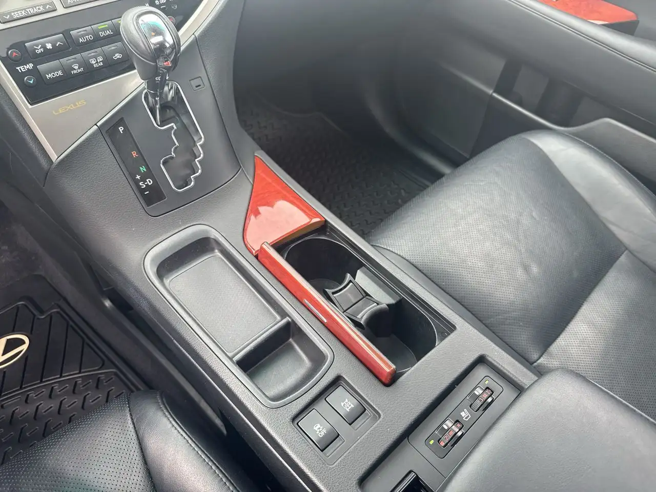 Lexus RX снимка Lexus RX