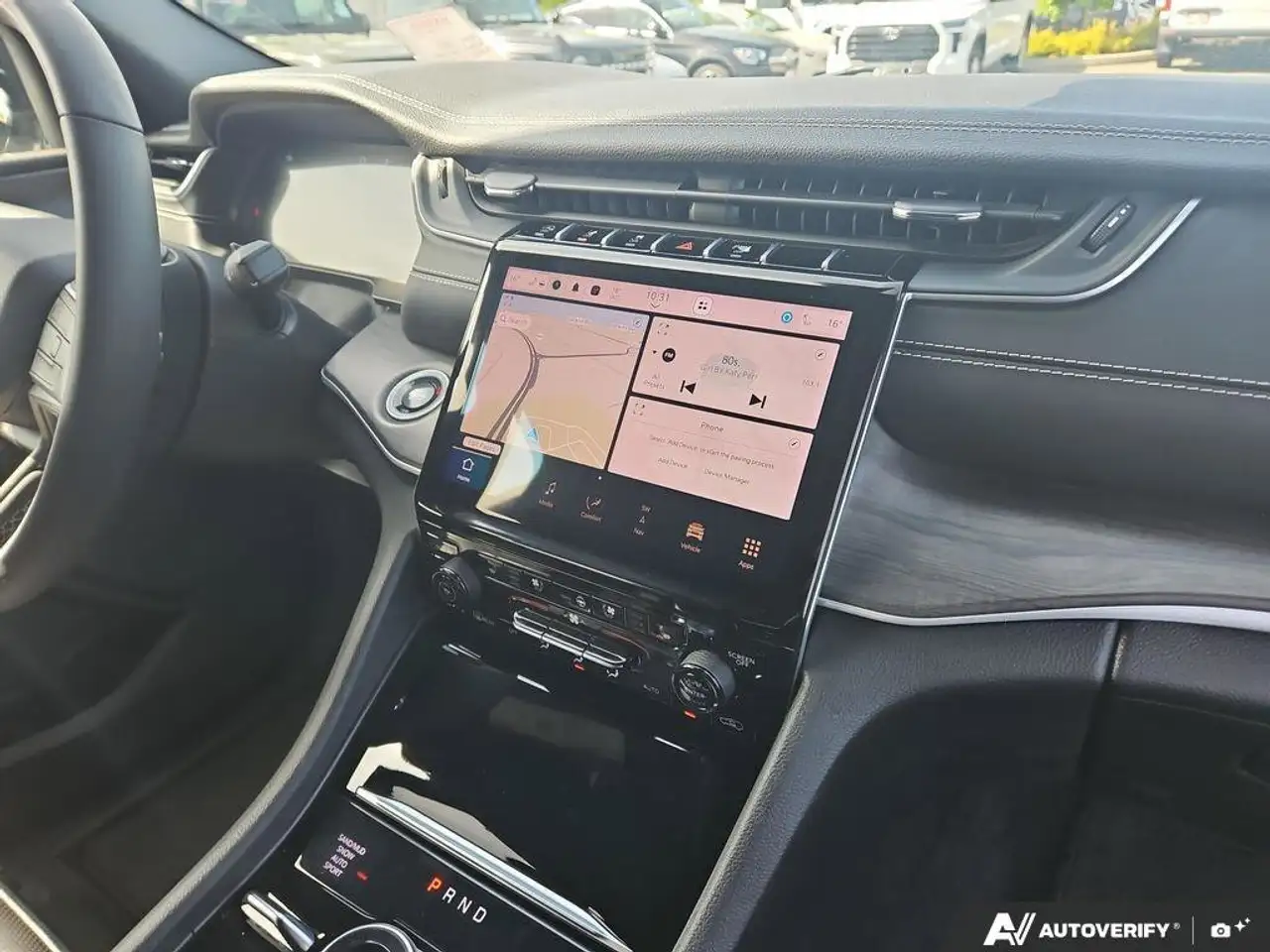 Jeep Grand Cherokee снимка Jeep Grand Cherokee