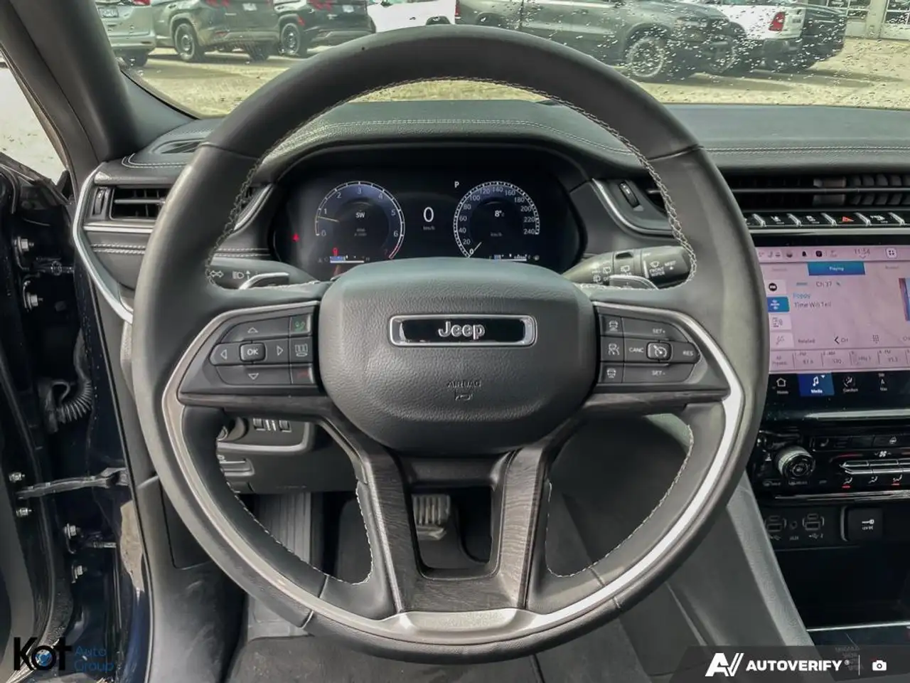 Jeep Grand Cherokee снимка Jeep Grand Cherokee