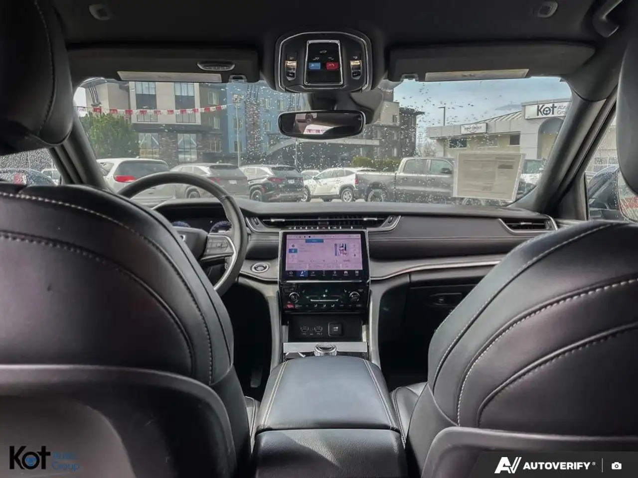 Jeep Grand Cherokee снимка Jeep Grand Cherokee