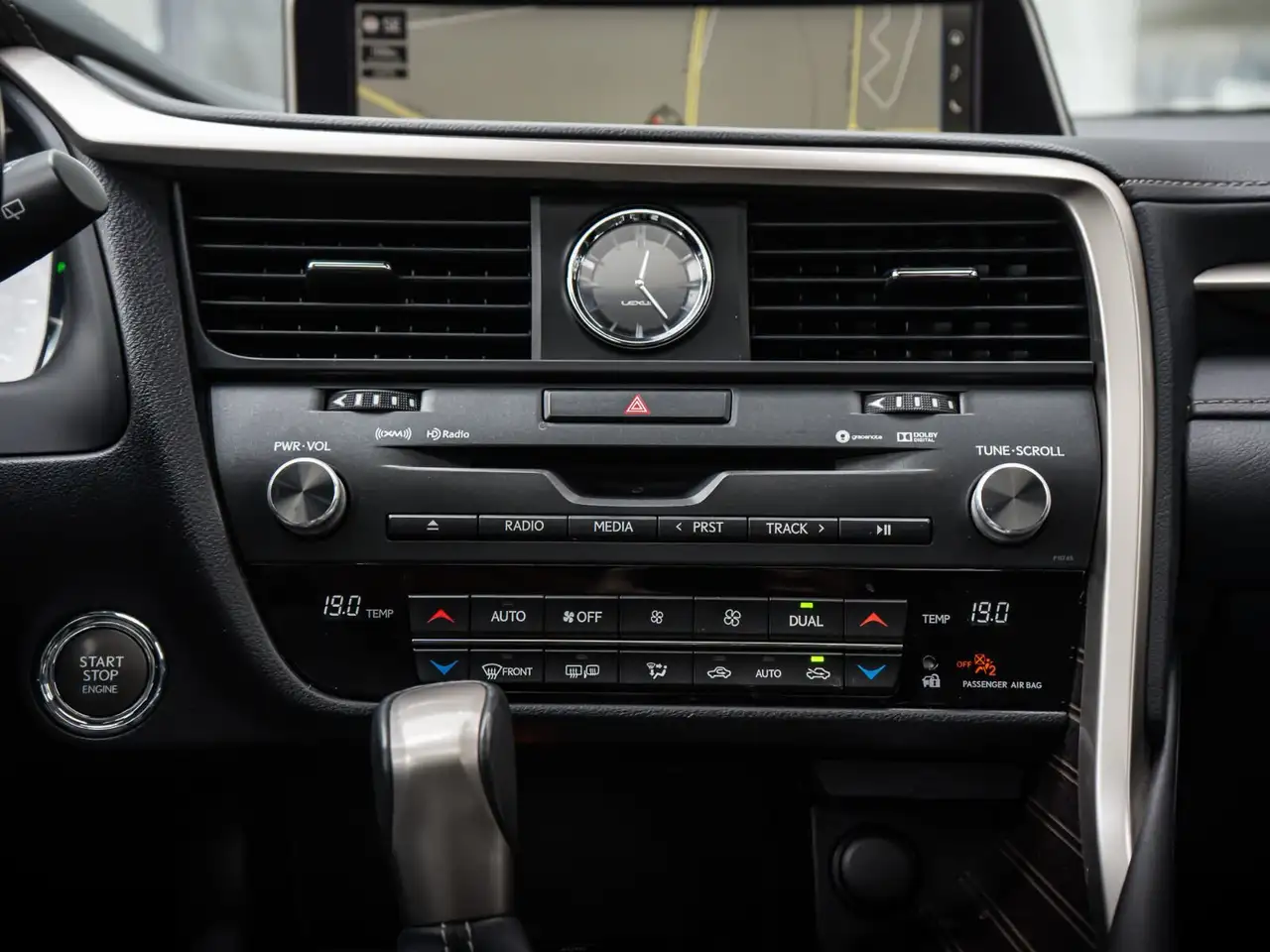 Lexus RX снимка Lexus RX