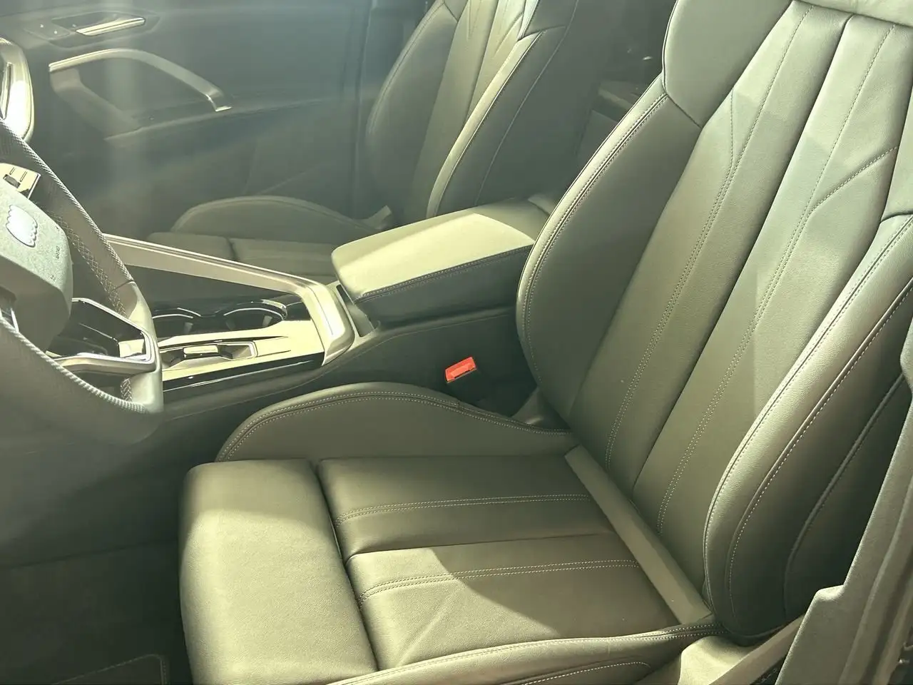 Audi Q5 снимка Audi Q5