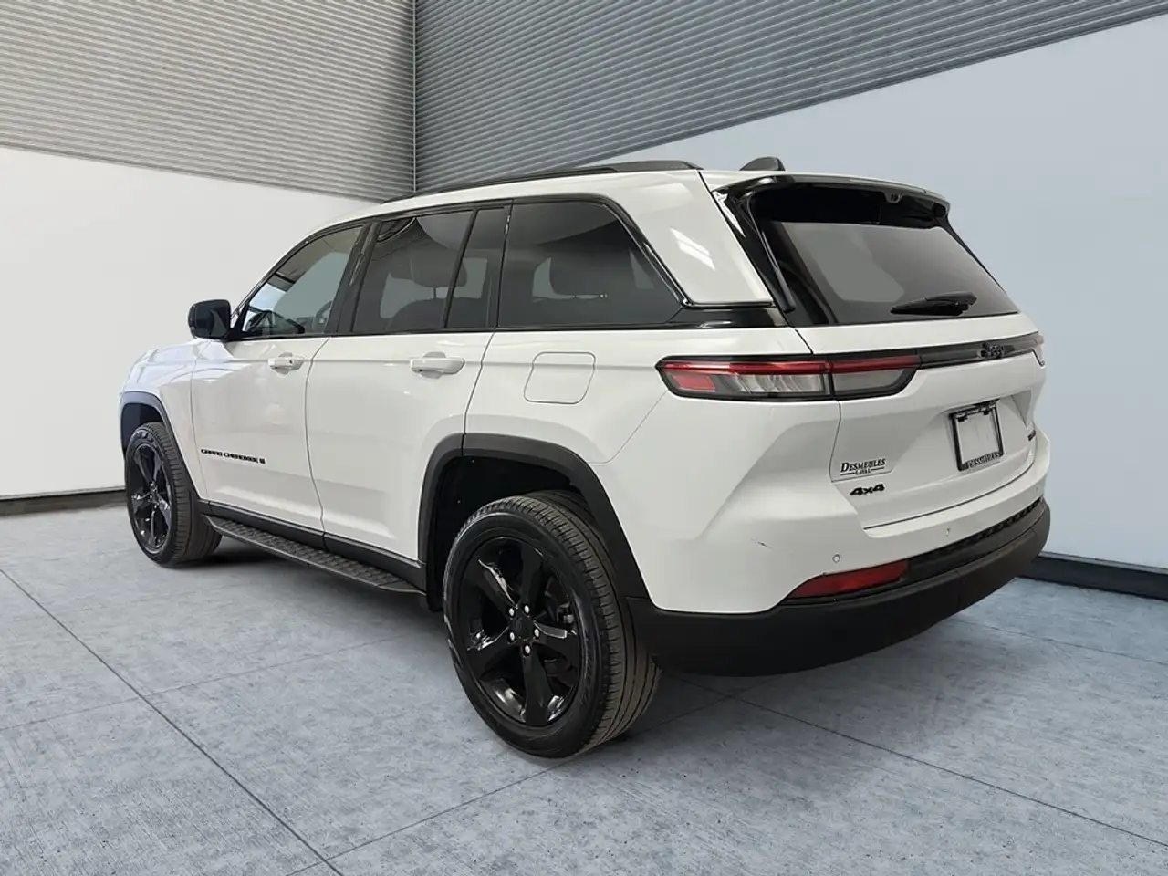 Jeep Grand Cherokee снимка Jeep Grand Cherokee