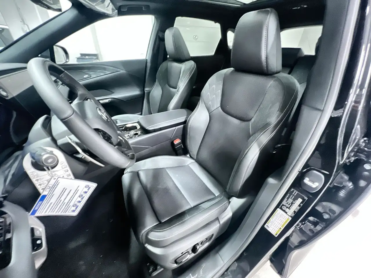 Lexus RX fotografie Lexus RX