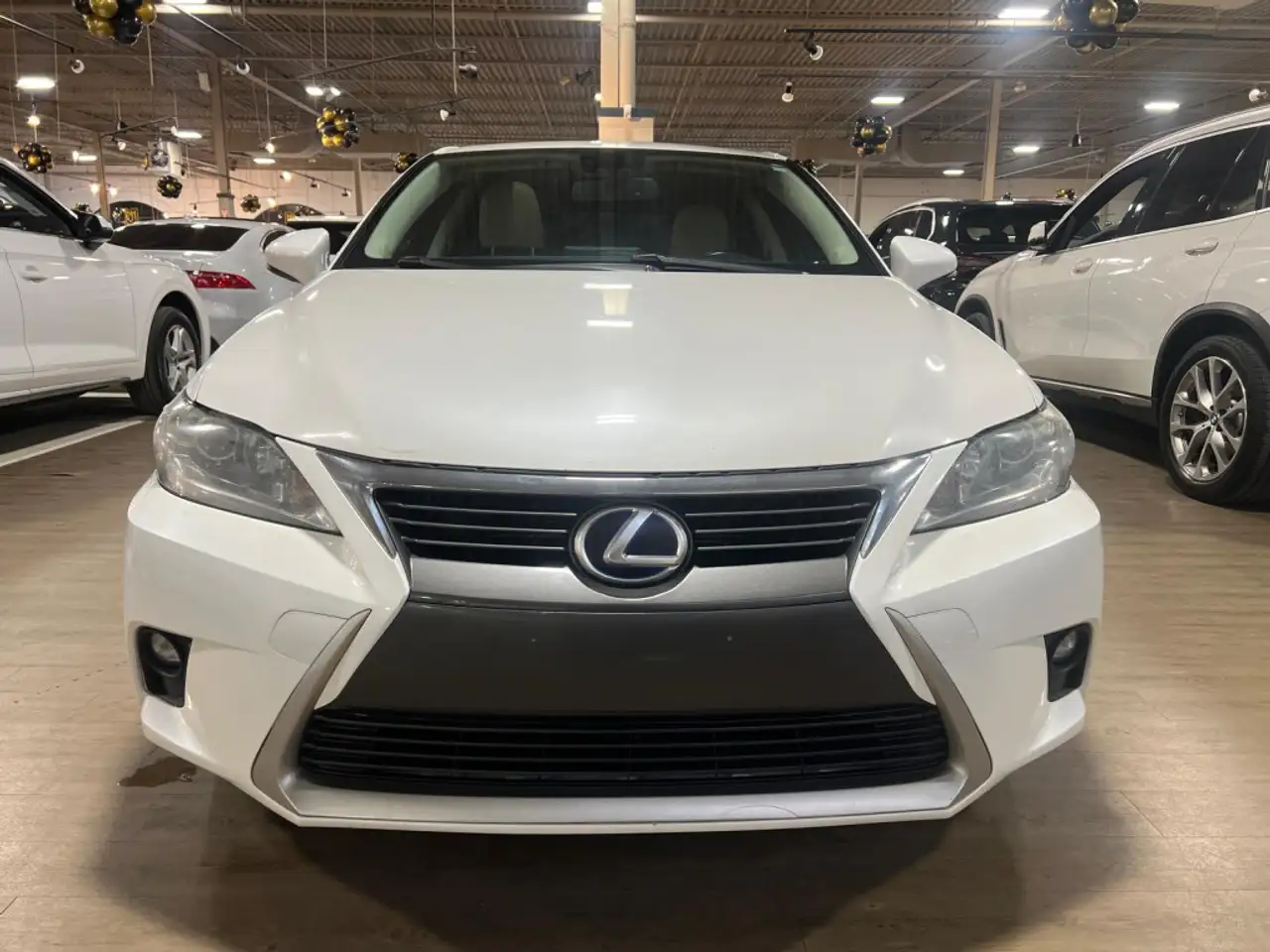 Lexus CT снимка Lexus CT