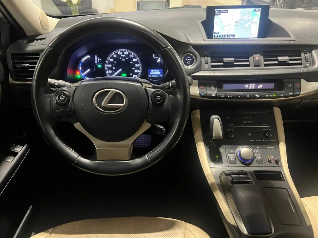 Lexus CT снимка Lexus CT