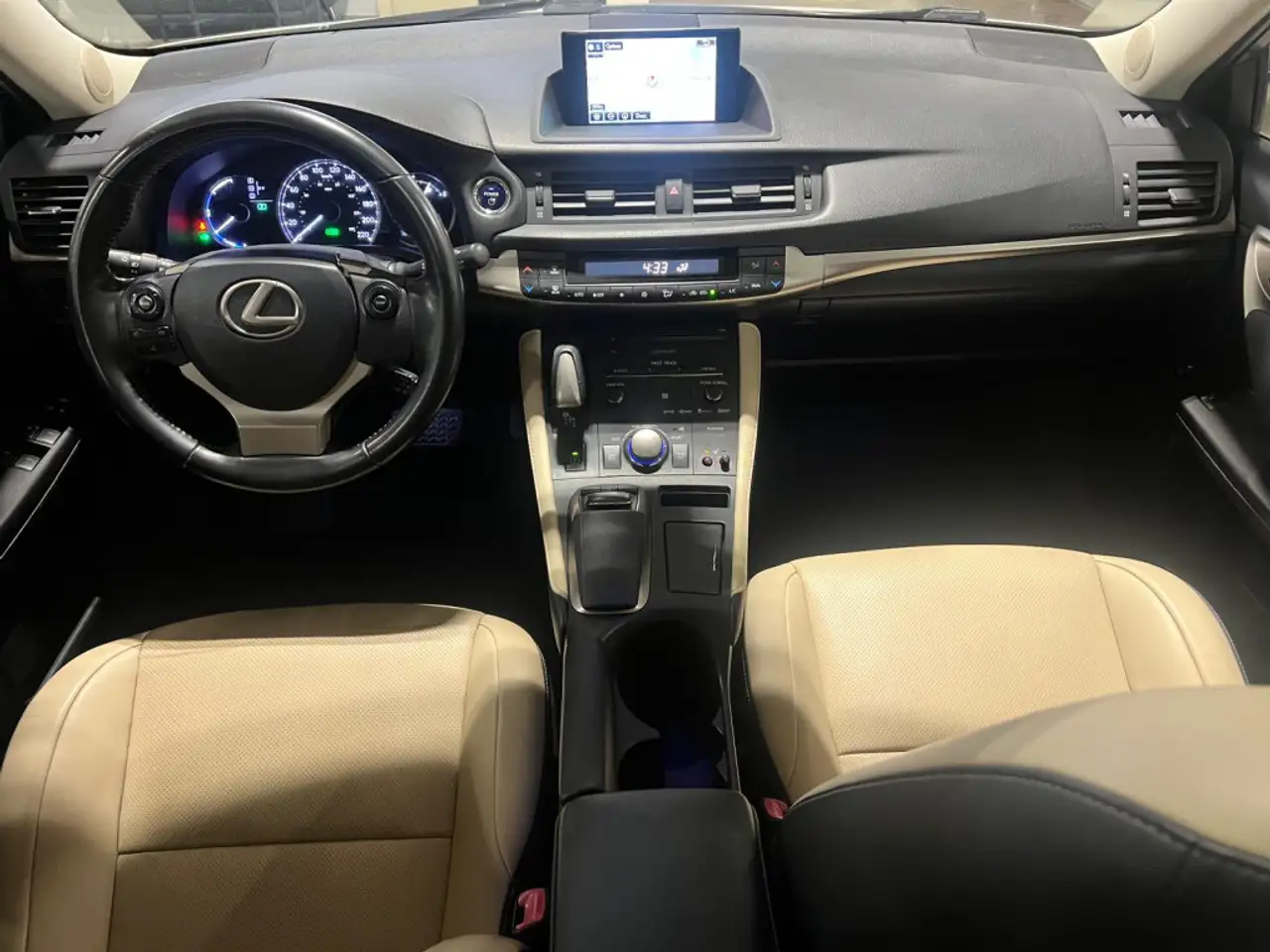 Lexus CT снимка Lexus CT