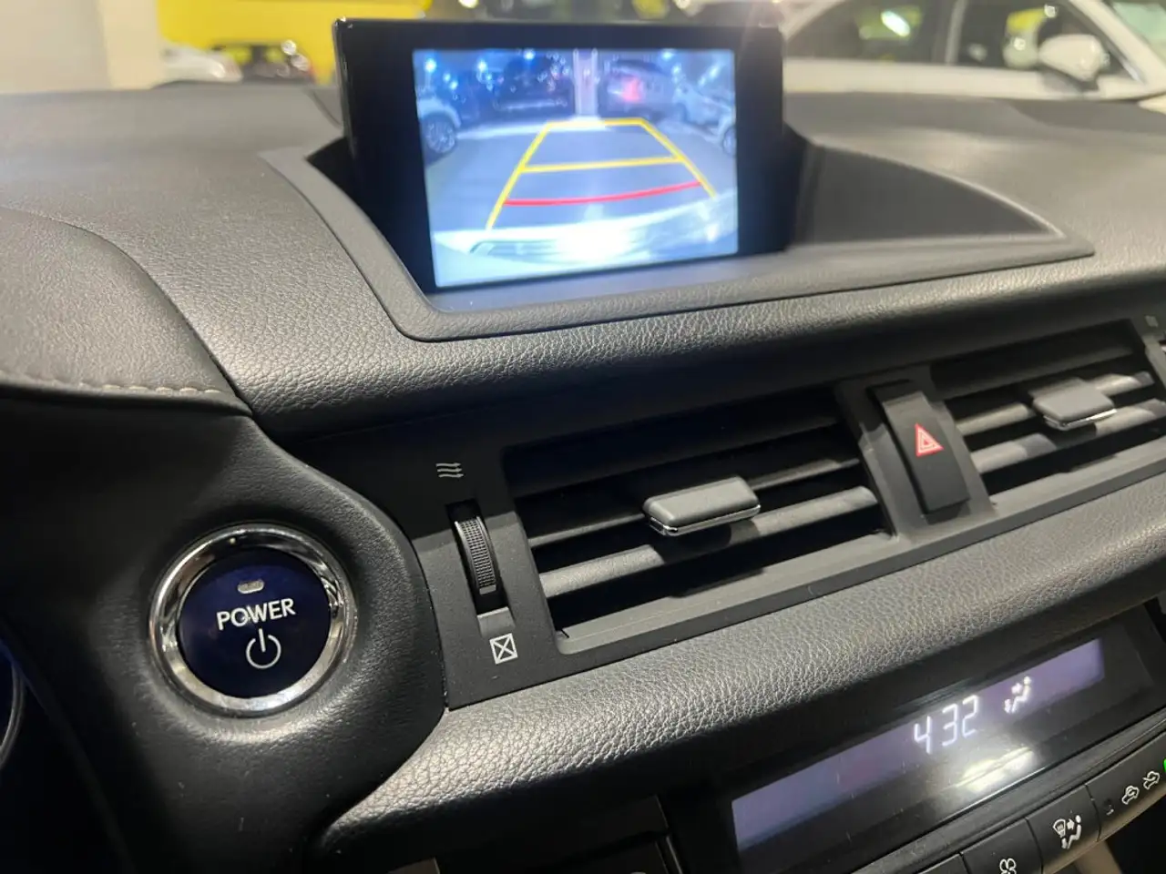 Lexus CT снимка Lexus CT
