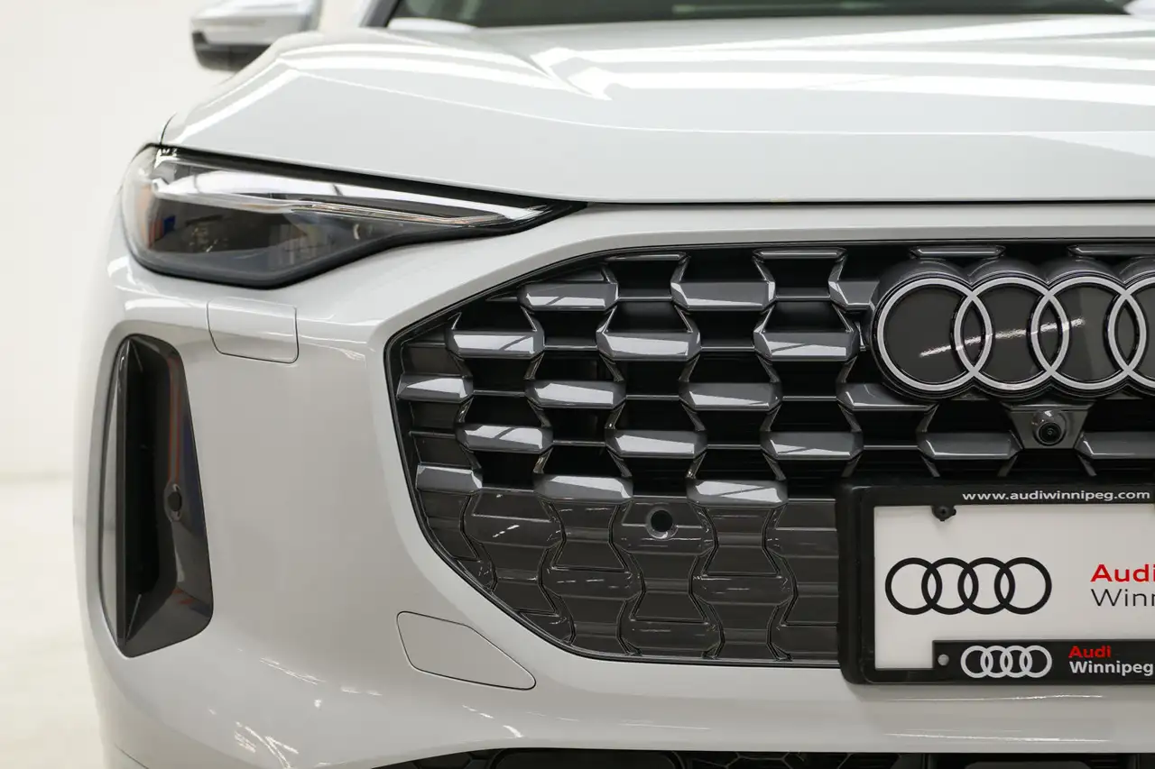 Audi Q5 снимка Audi Q5