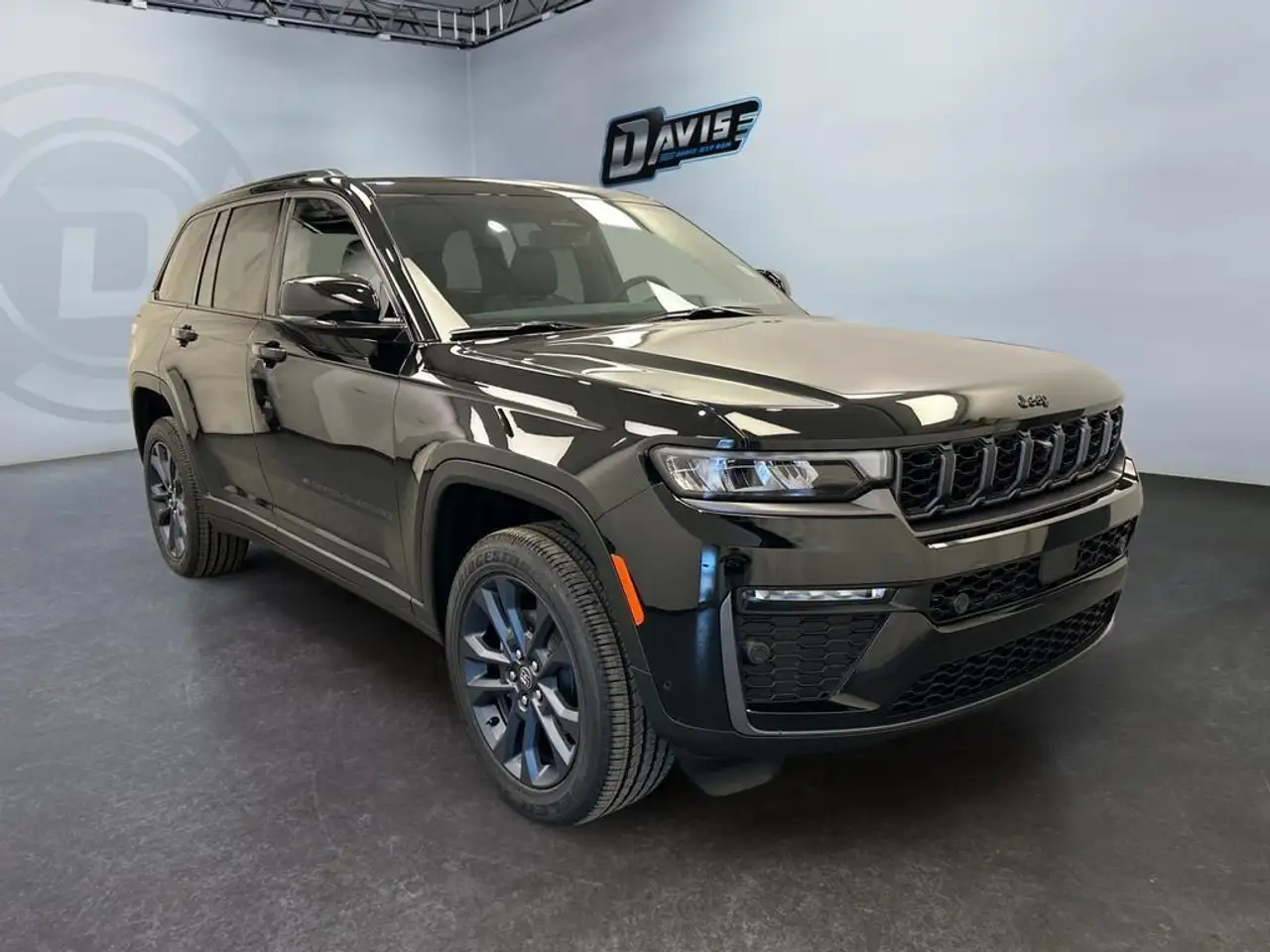 Jeep Grand Cherokee снимка Jeep Grand Cherokee