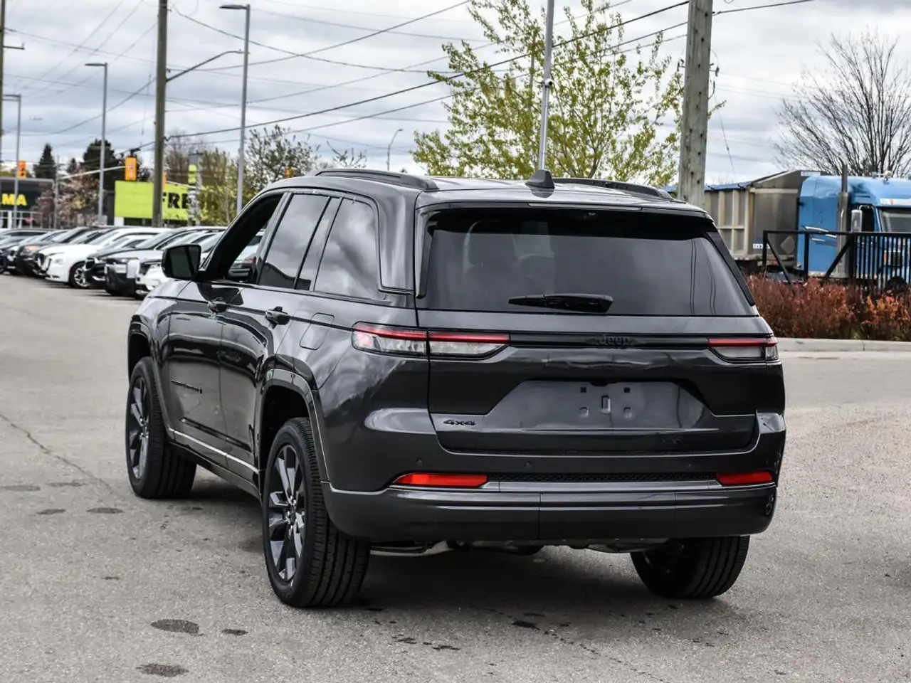 Jeep Grand Cherokee снимка Jeep Grand Cherokee