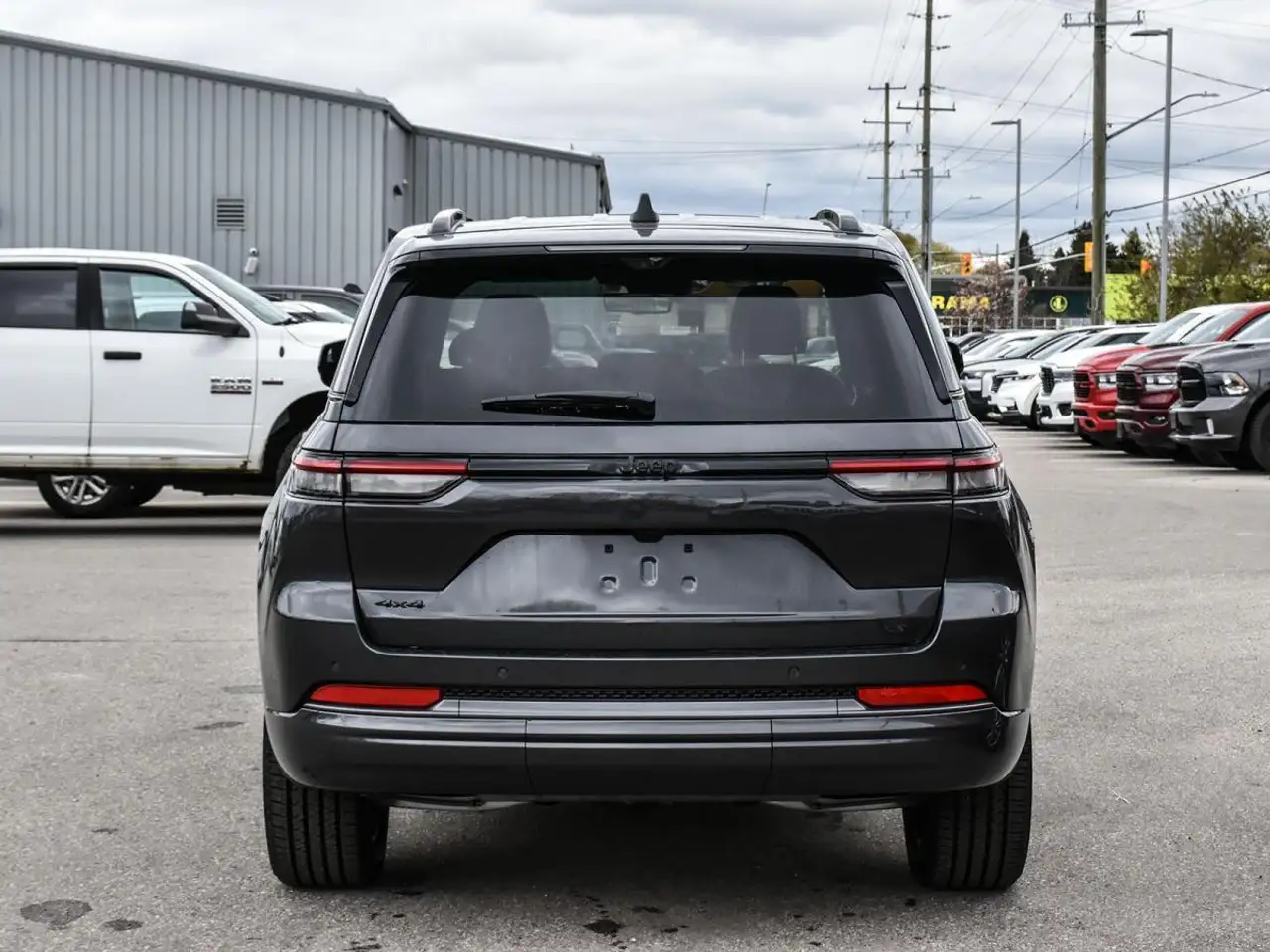 Jeep Grand Cherokee снимка Jeep Grand Cherokee