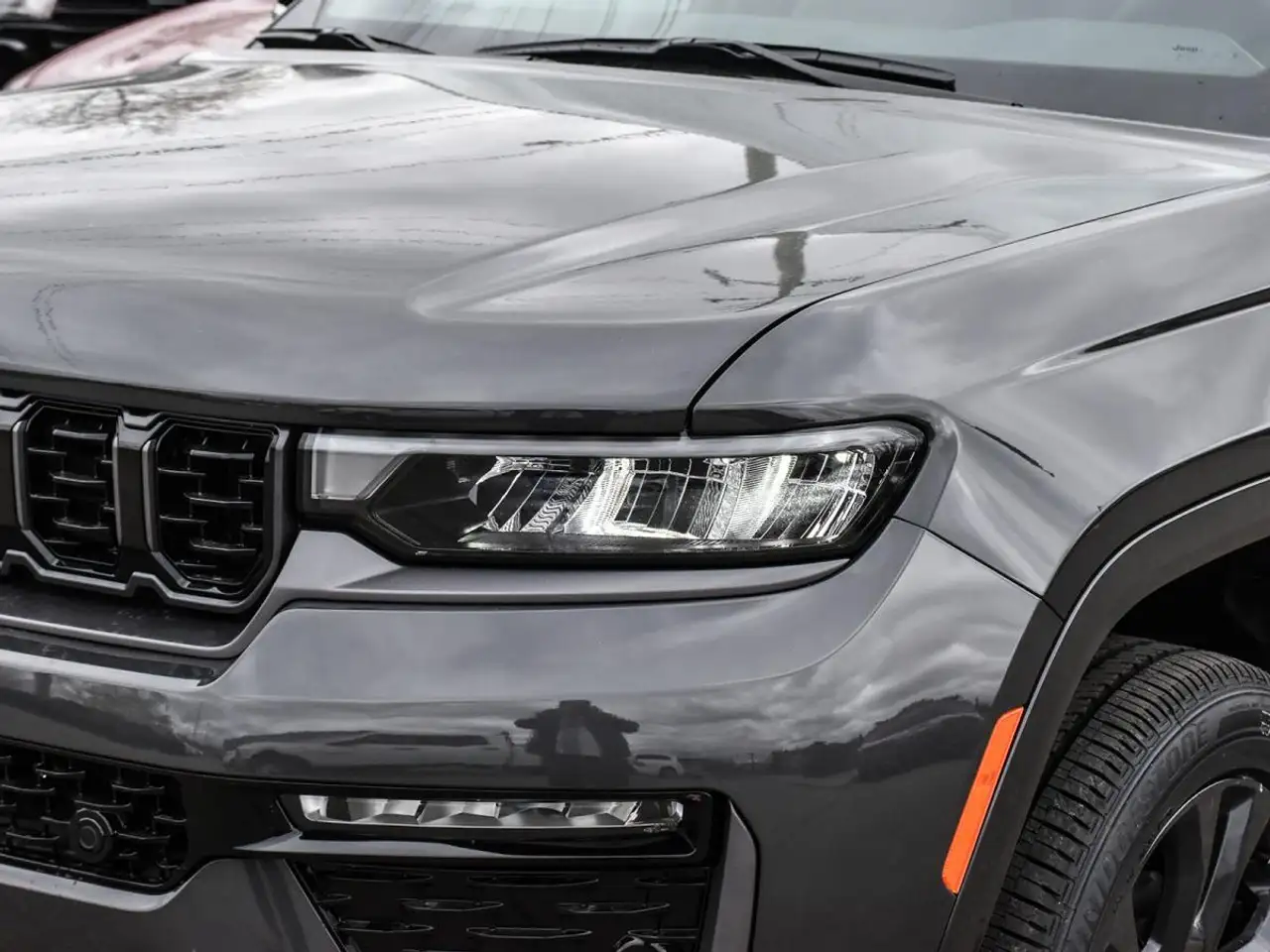 Jeep Grand Cherokee снимка Jeep Grand Cherokee