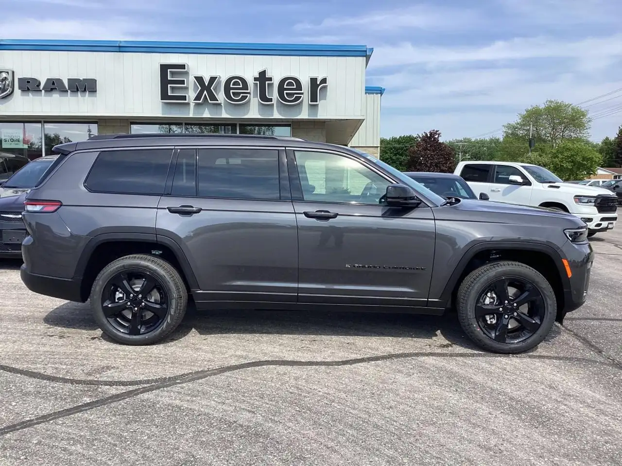 Jeep Grand Cherokee снимка Jeep Grand Cherokee