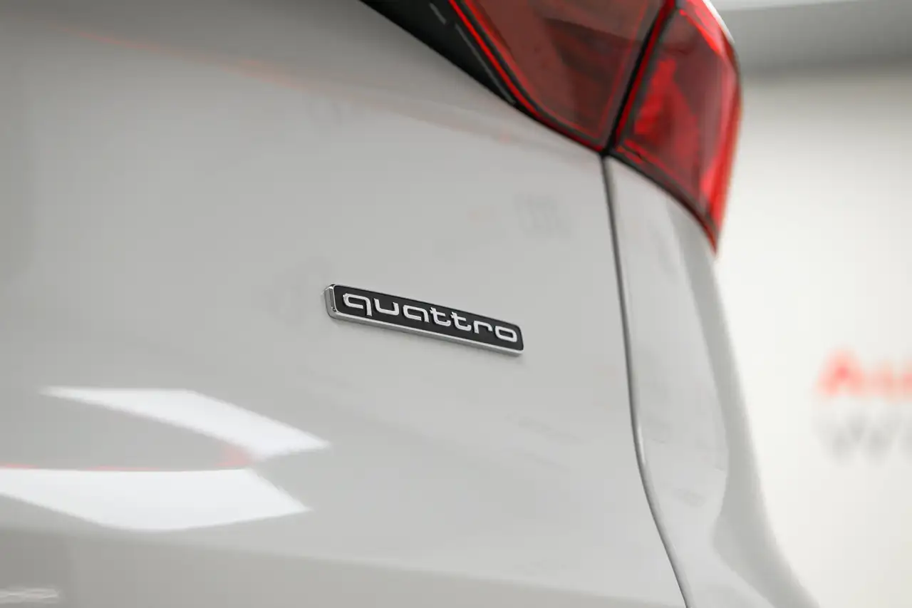Audi Q5 снимка Audi Q5