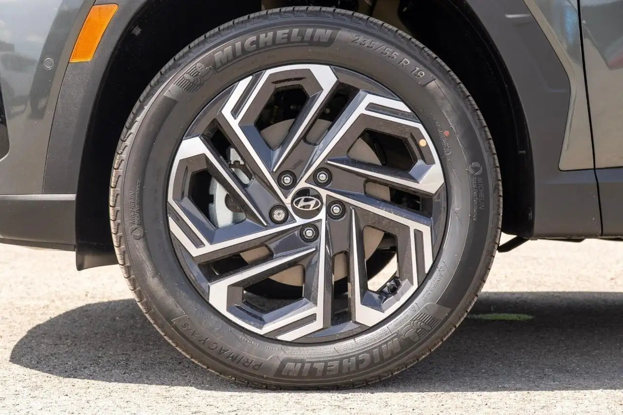 Hyundai TUCSON снимка Hyundai TUCSON
