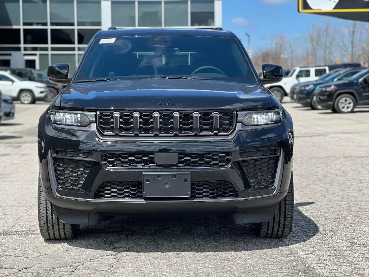 Jeep Grand Cherokee снимка Jeep Grand Cherokee