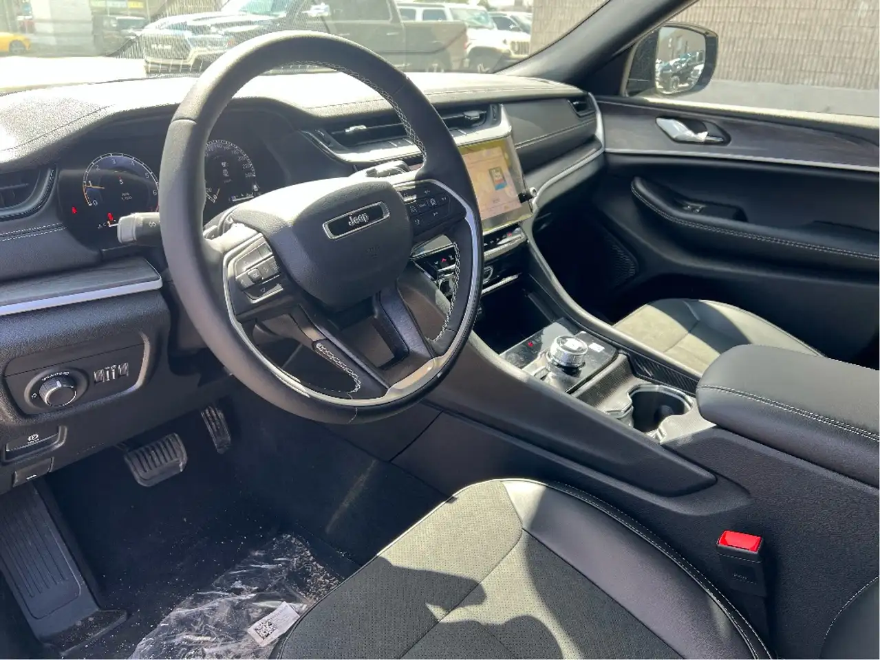 Jeep Grand Cherokee снимка Jeep Grand Cherokee