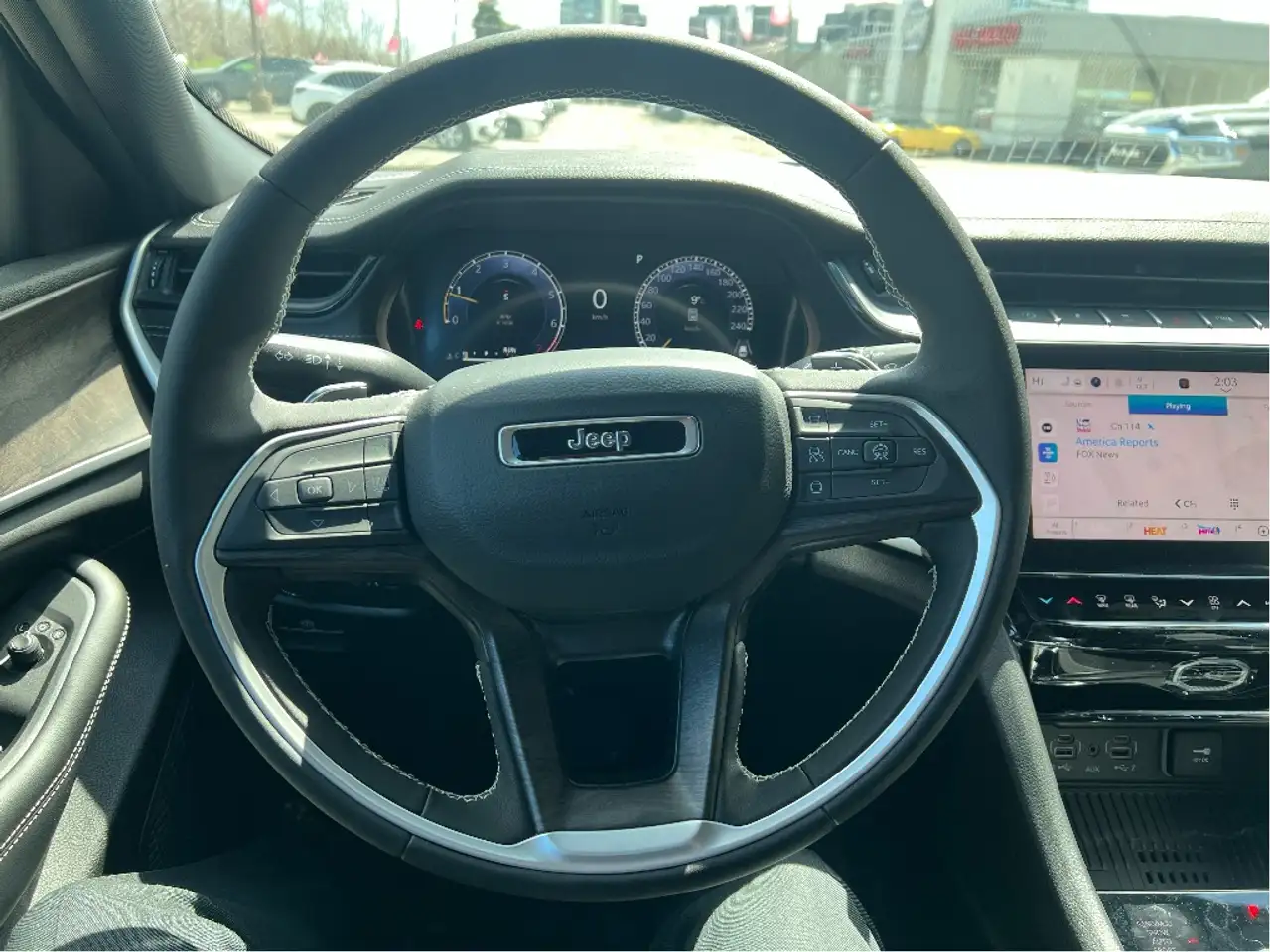 Jeep Grand Cherokee снимка Jeep Grand Cherokee
