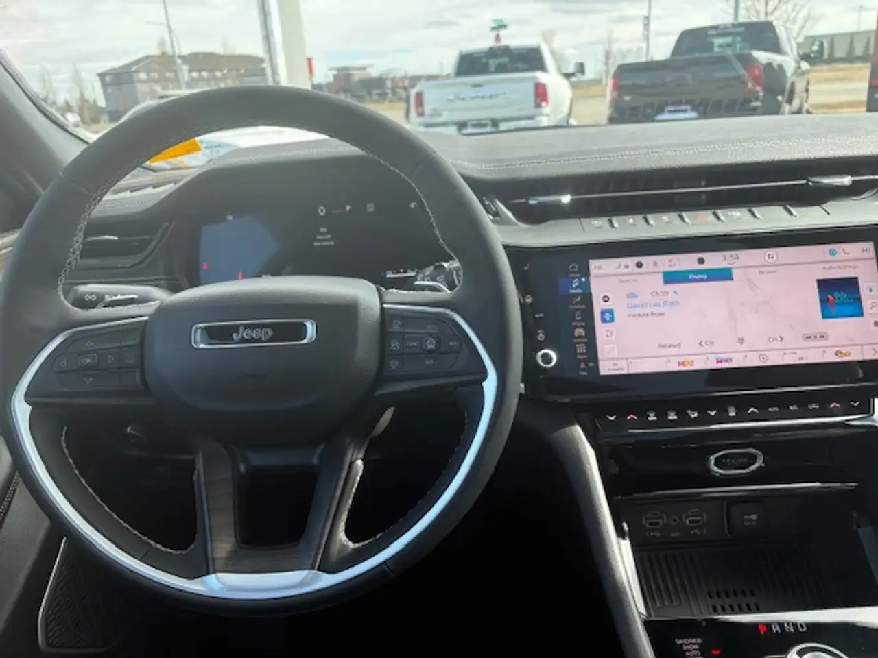 Jeep Grand Cherokee снимка Jeep Grand Cherokee