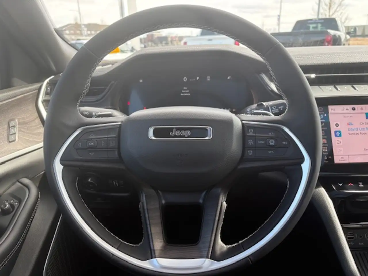 Jeep Grand Cherokee снимка Jeep Grand Cherokee
