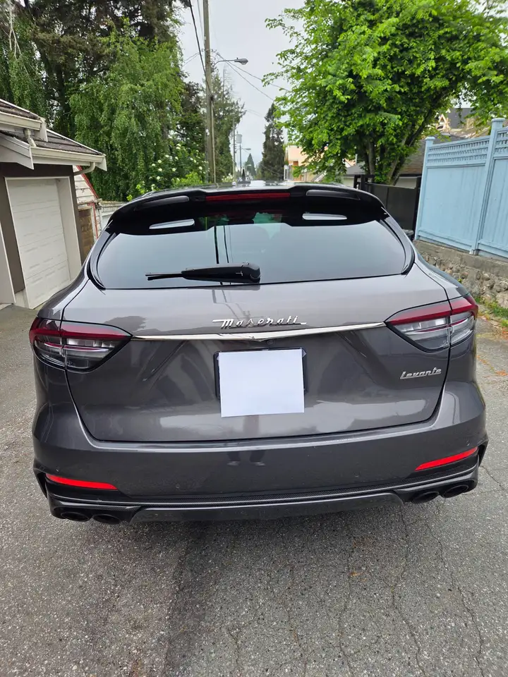 Maserati Levante снимка Maserati Levante