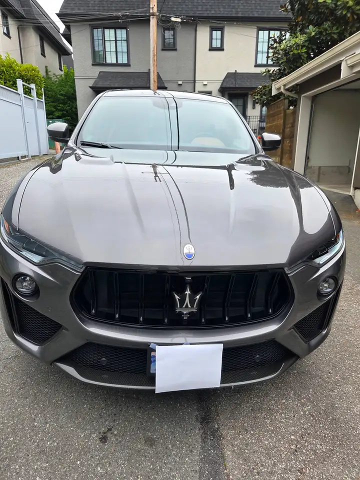 Maserati Levante снимка Maserati Levante