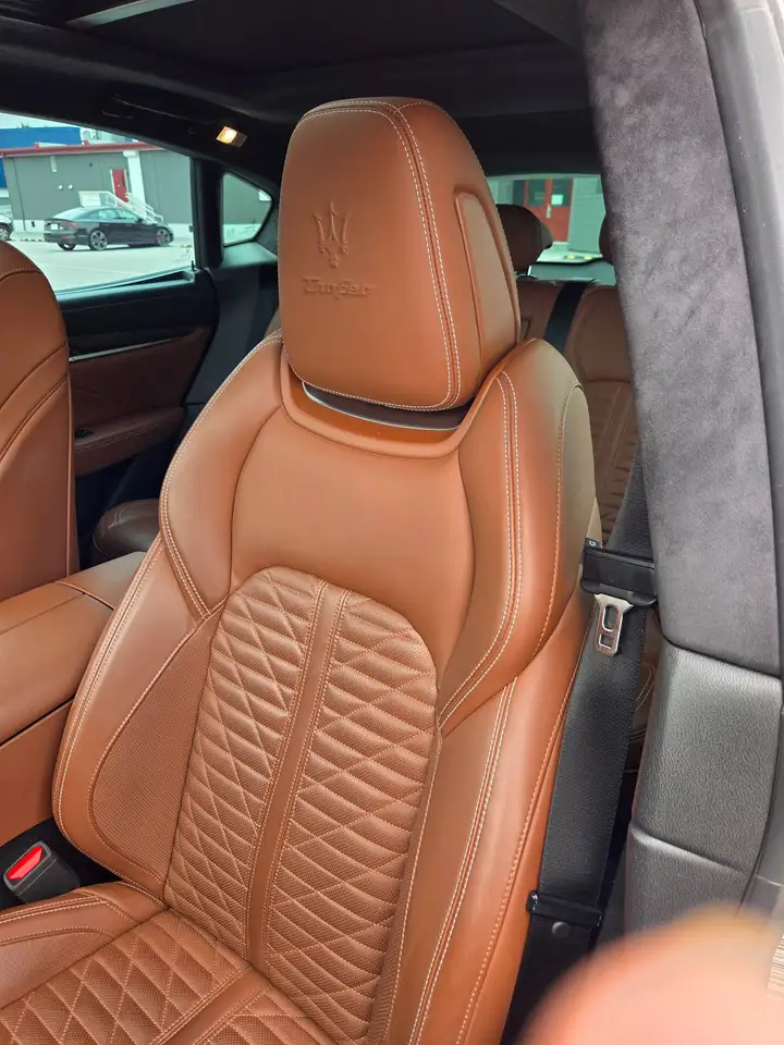 Maserati Levante снимка Maserati Levante