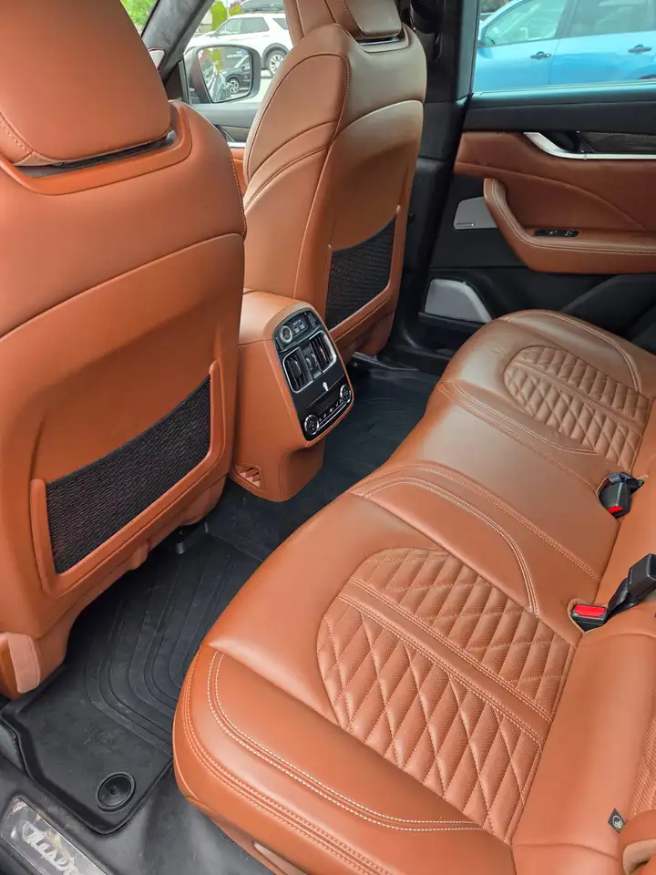 Maserati Levante снимка Maserati Levante