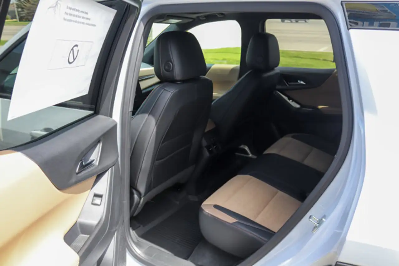 Chevrolet Equinox снимка Chevrolet Equinox