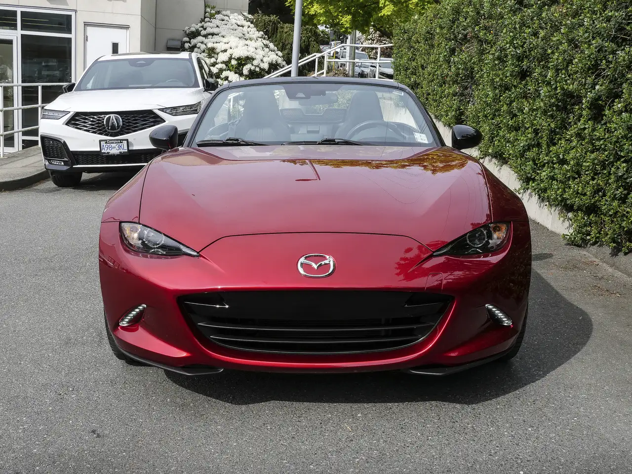 Mazda MX-5 Miata снимка Mazda MX-5 Miata