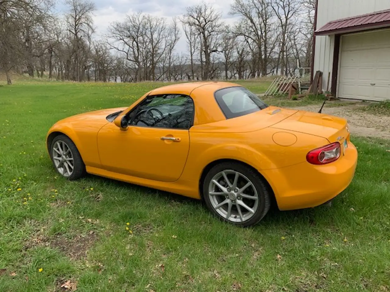 Mazda MX-5 Miata photo Mazda MX-5 Miata