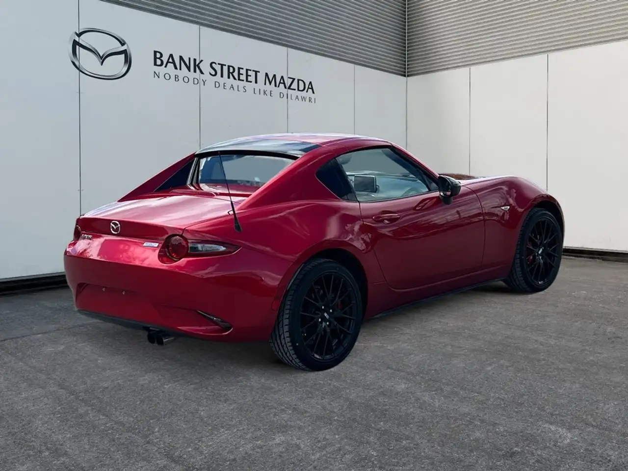Mazda MX-5 Miata снимка Mazda MX-5 Miata