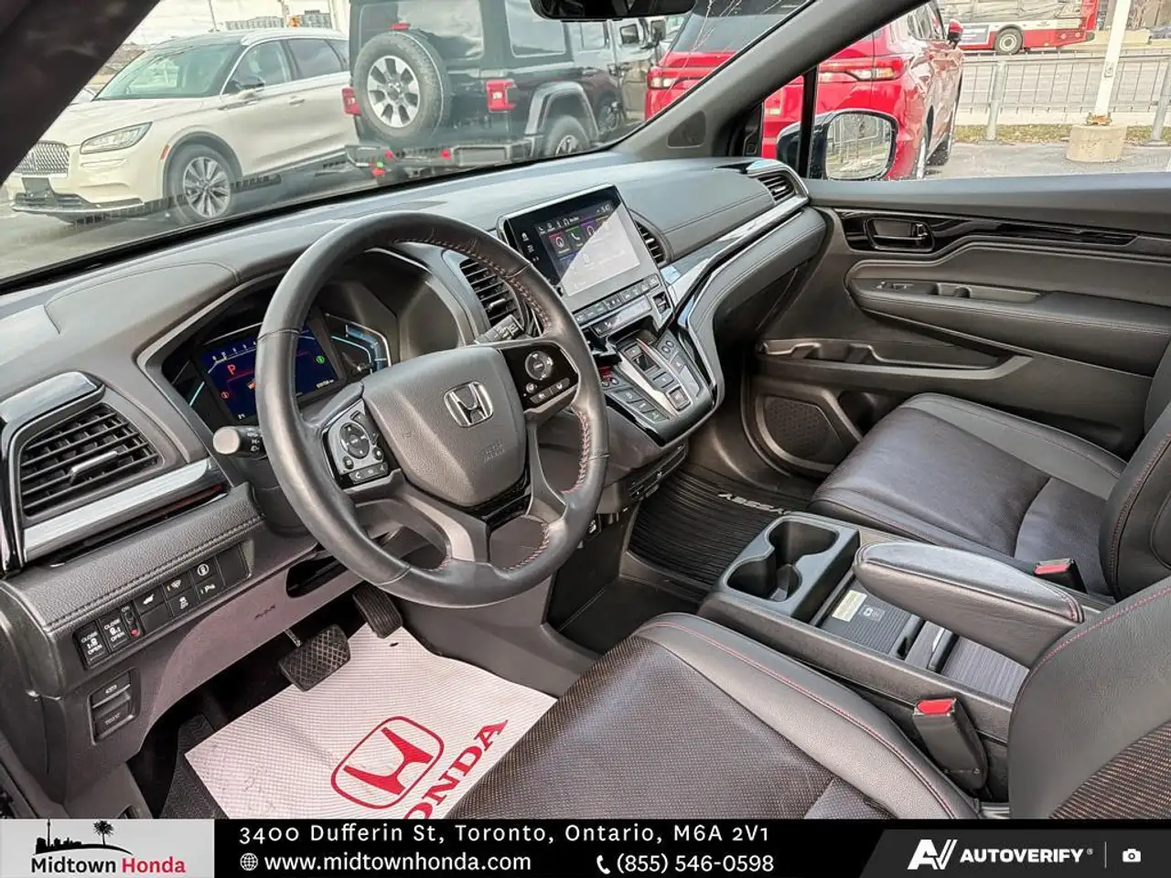 Honda Odyssey снимка Honda Odyssey