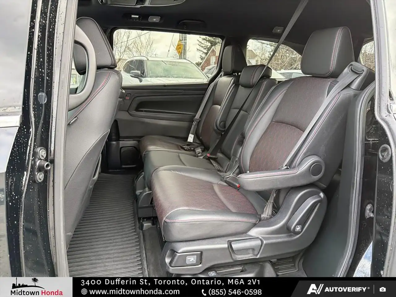Honda Odyssey снимка Honda Odyssey