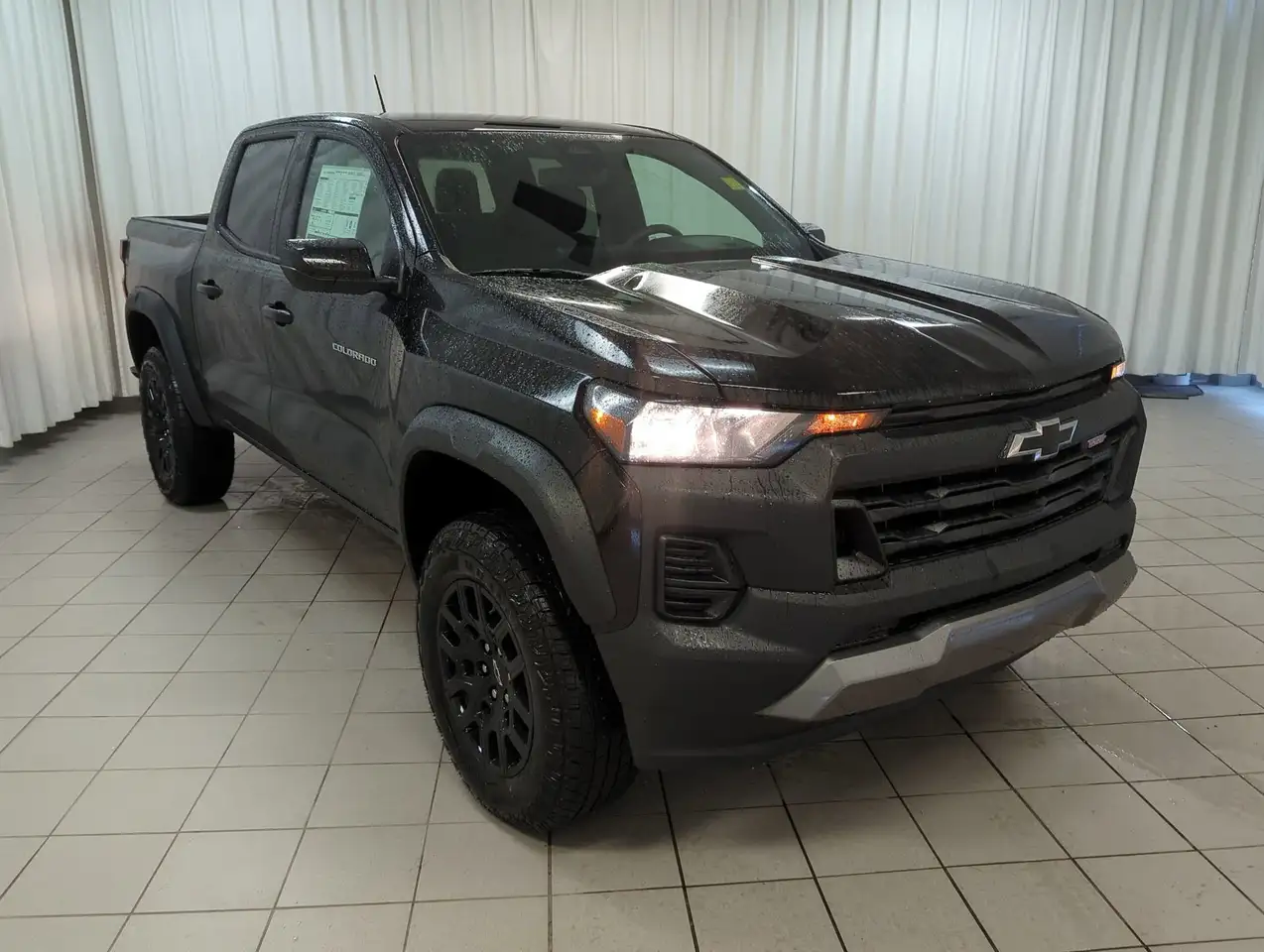 Chevrolet Colorado снимка Chevrolet Colorado