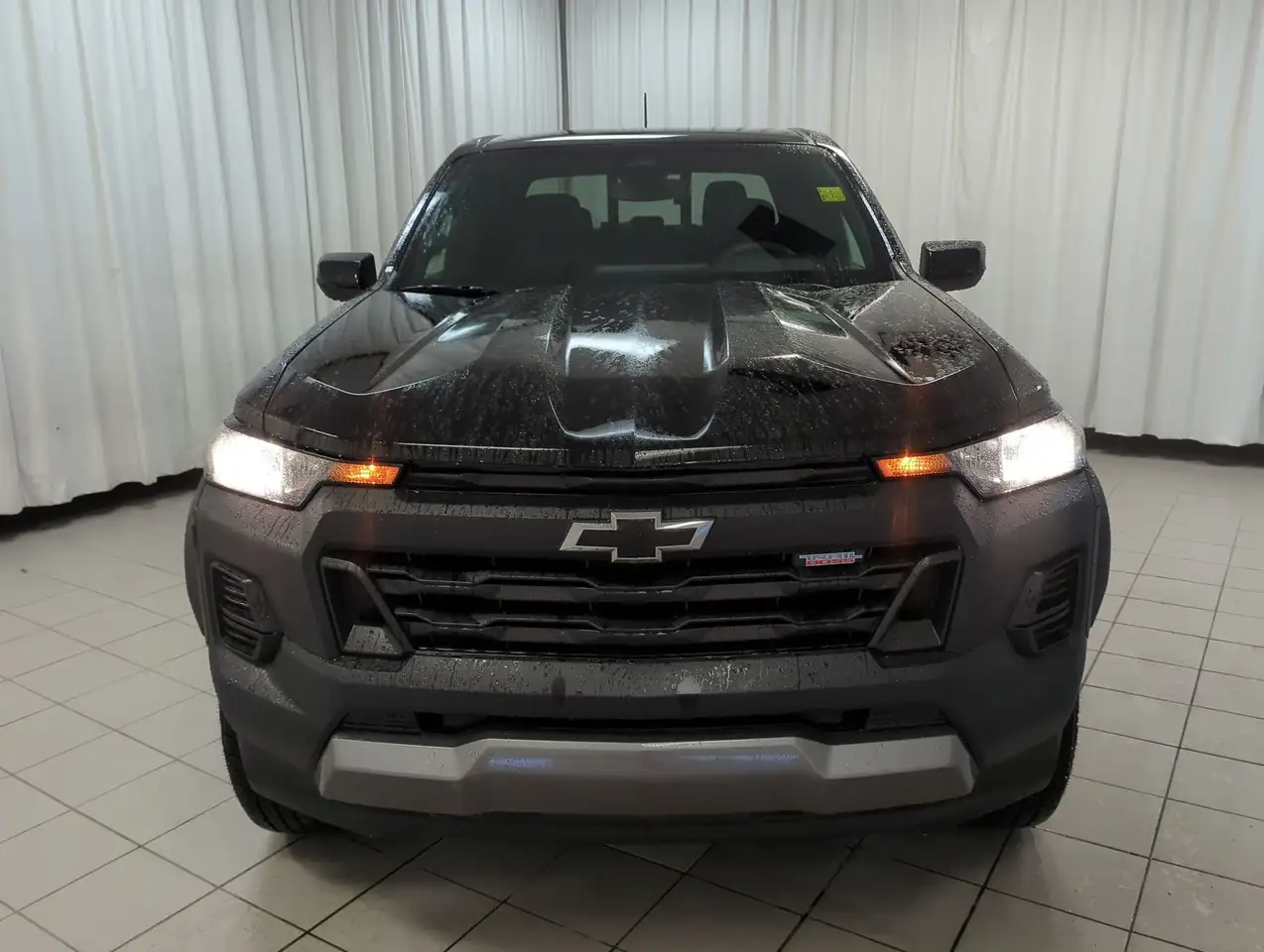 Chevrolet Colorado снимка Chevrolet Colorado