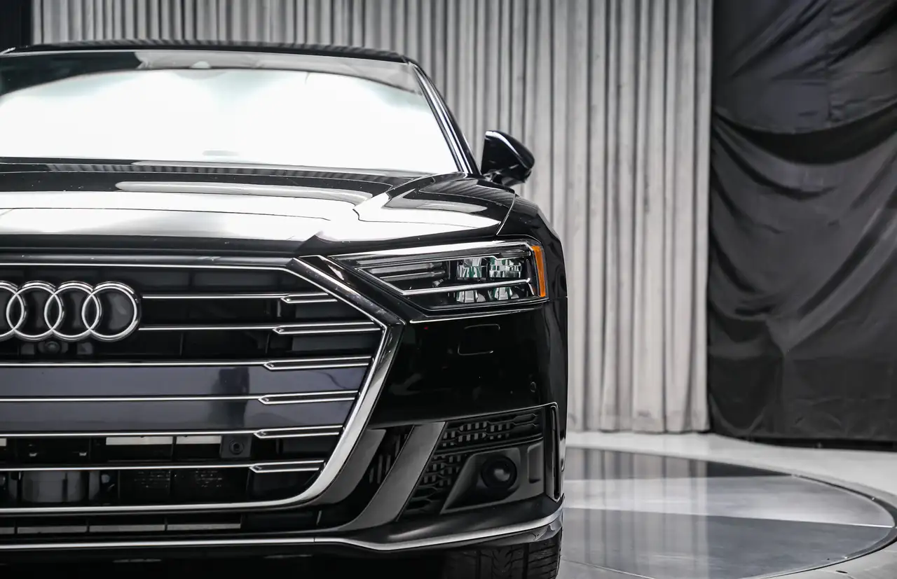 Audi A8 снимка Audi A8