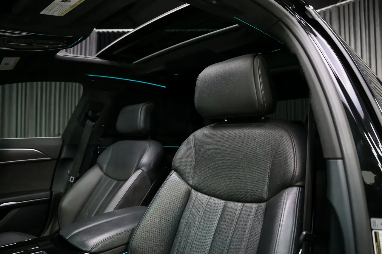 Audi A8 снимка Audi A8