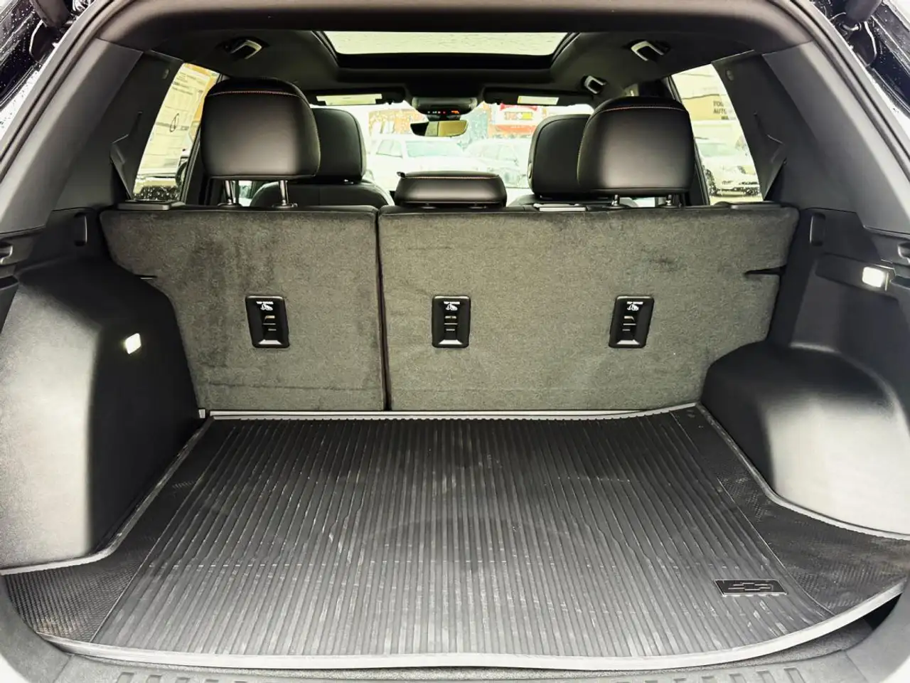 Chevrolet Equinox снимка Chevrolet Equinox